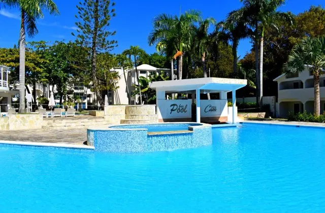 Tropical Casa Laguna piscine 2
